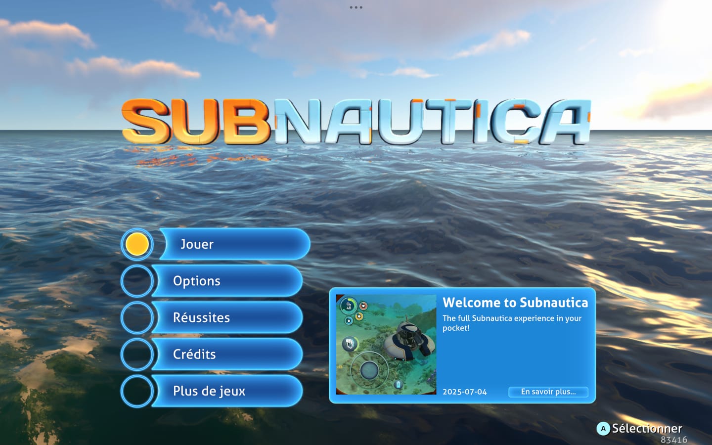 Menú principal de Subnautica en francés con las opciones Jouer, Options y Réussites sobre el océano.